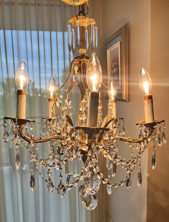 CRYSTAL VINTAGE BRASS CHANDELIER Éclairage intérieur et plafonniers