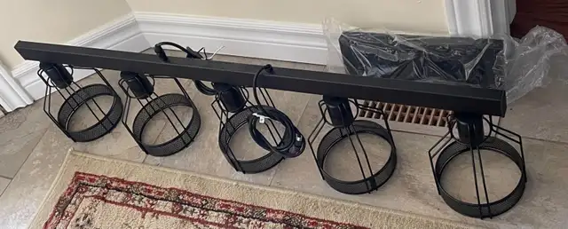 Vintage Style 5 Light Fixture in Indoor Lighting & Fans in Belleville - Image 3