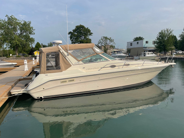 Searay boat in Powerboats & Motorboats in Chatham-Kent - Image 3