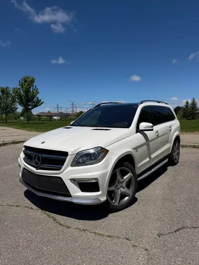 ** SOLD CERTIFIED WITH 1 YEAR WARRANTY ** YS Automotive www.YSAutomotive.ca Registered Member of OMV...
