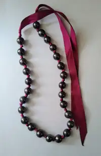 NEW, Black Glass  Pearl necklace with ribbon