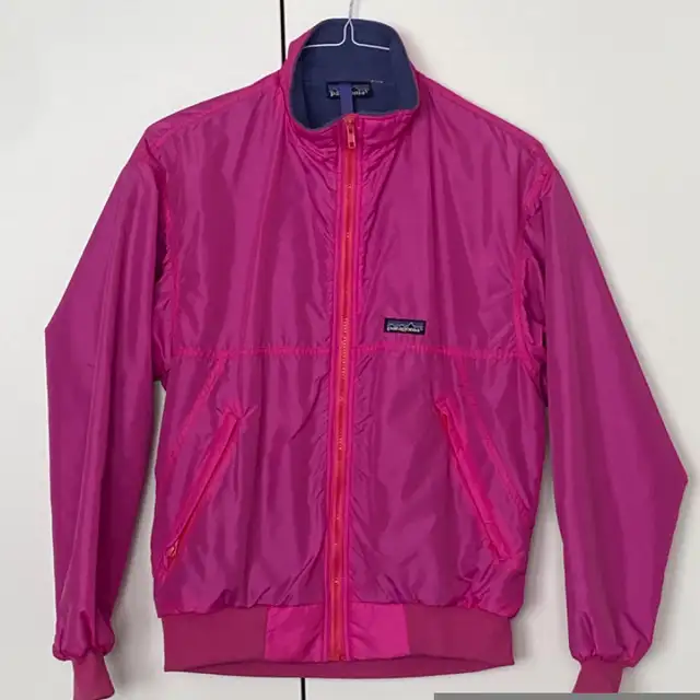 Women’s Pantagonia Sports Jacket in Women's - Tops & Outerwear in City of Toronto - Image 4