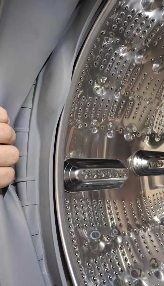 LG washtower. Ventless dryer (heat pump).  WKHC202HBA in Washers & Dryers in City of Toronto - Image 5