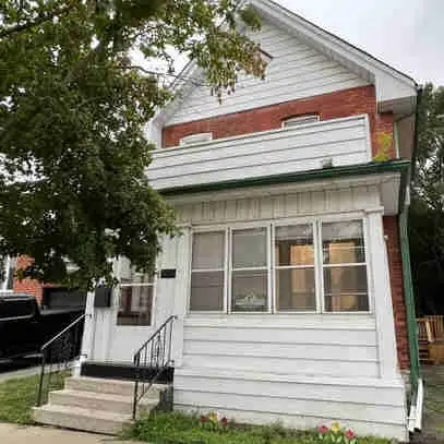Brantford: Three-bedroom home for rent in Long Term Rentals in Brantford - Image 2