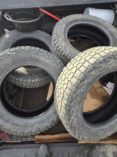 I am selling a set of four Cooper Discoverer tires, size 275 65 R20, perfect for your truck or SUV....