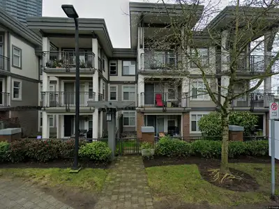 2 Bed | 2-Bath Condo in Brentwood Burnaby