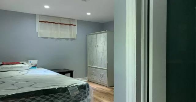 Room - Private bathroom - FEMALE only - Mohawk College- March 15