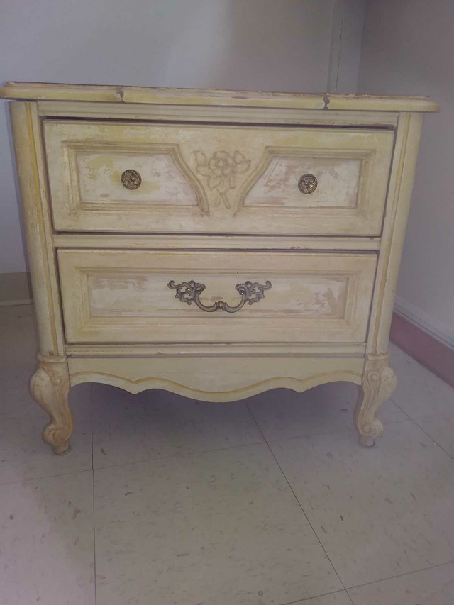 Petite commode 60$ / Chevet nuit dans Commodes et armoires  à Ville de Québec - Image 3