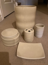 Ceramic bathroom accessories