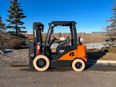 * LOW HOUR * Used Doosan G25 2020 Indoor Outdoor 5000lb Forklift, View more
