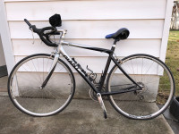 Road bike - Giant brand with extras
