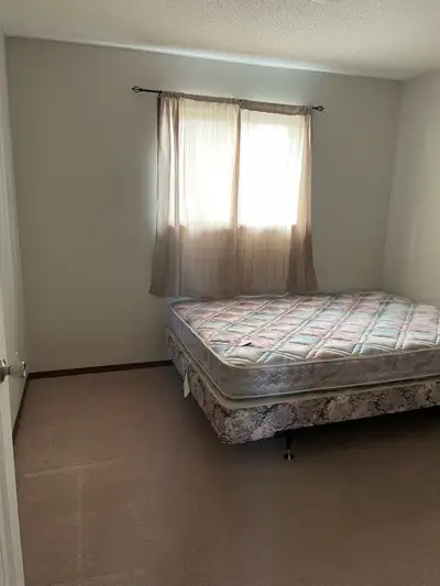 Hey there! Looking for **2 female** roommates! 1 room is currently available for move in, and the ot...