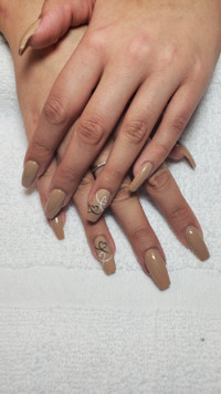 Looking for experience  nailtech