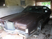 RARE-1972 LINCOLN MARK IV- SELLING WHOLE CAR FOR PARTS