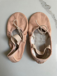 Bloch Ballet slippers, size 9.5c
