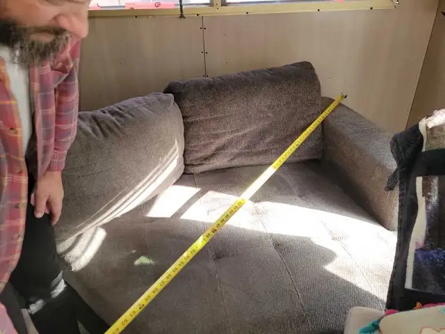 Corner Couch in Couches & Futons in Muskoka - Image 2