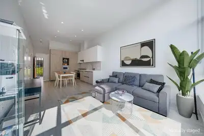 Metrotown Station Square, 2 bed 2 bath