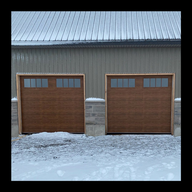 9x8 Wood look premium insulated garage doors in Windows, Doors & Trim in St. Catharines