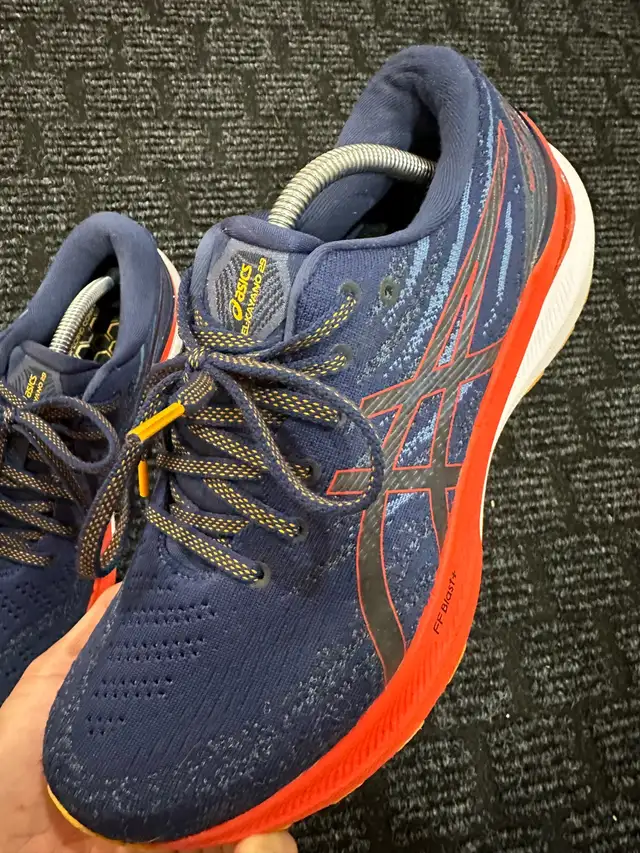 Asics Kayano 29 size US 8.5 in Men's Shoes in Mississauga / Peel Region - Image 6
