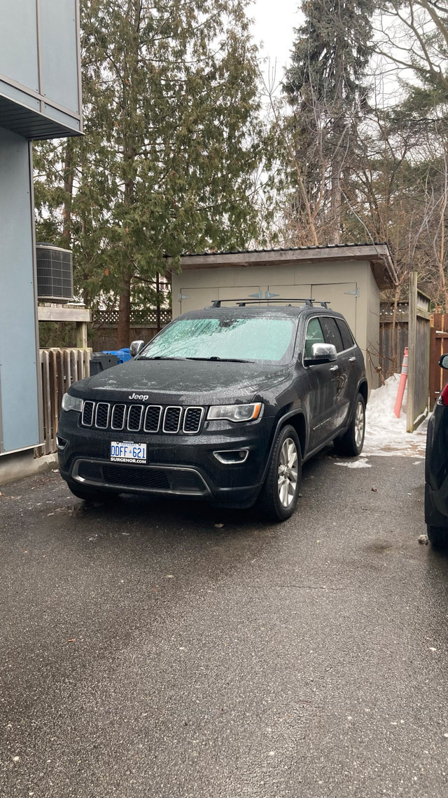2017 Jeep Grand Cherokee Limited Black 4WD *** CLEAN CARFAX *** in Cars & Trucks in Ottawa