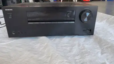 ONKYO TX-SR373 Amplifier. Bought in 2019 for $300. 5.1, Bluetooth, 80W per side. Selling with a pair...