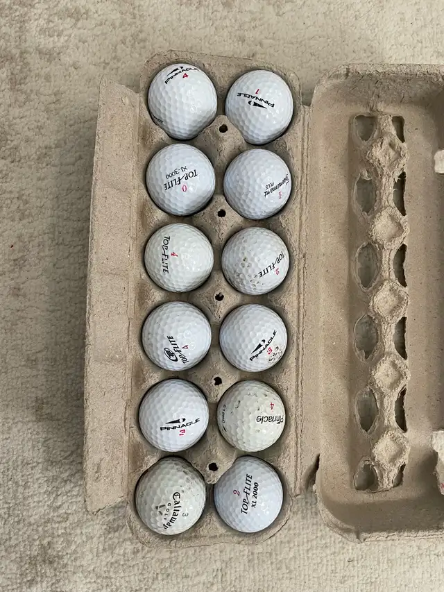 12 golf balls in Golf in Oakville / Halton Region - Image 2