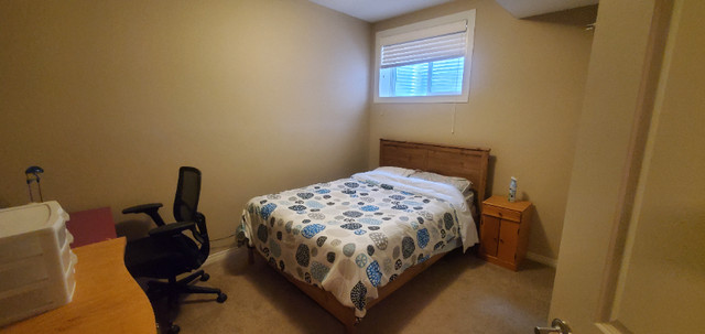 Furnished Room - Aspen SW in Room Rentals & Roommates in Calgary