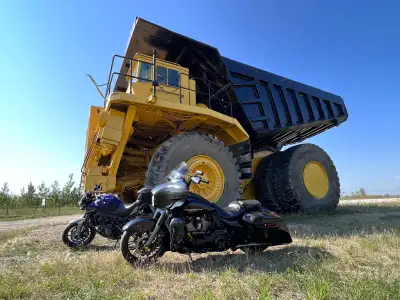 2017 Harley-Davidson CVO Street Glide Custom Built • 42,000 km • $33,000 Financing Available | One-o...