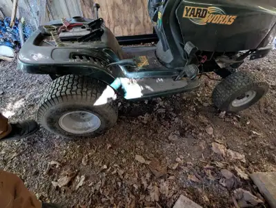 Yard works mower blown motor disassembled four parts are repair 50$ no mower deck pickup only upper...