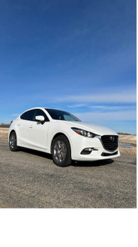 2018 Mazda 3 Sport GX - Fuel Efficient, Condition like new!