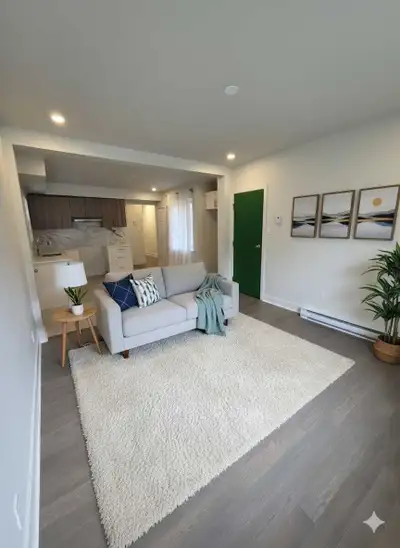 Grand 4 1/2 entièrement rénové à louer – Longueuil ✨ Découvrez ce magnifique appartement complètemen...