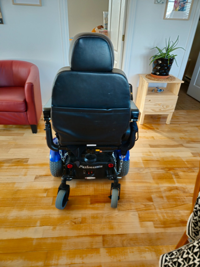 Chaise roulante electrique dans Santé et besoins spéciaux  à Saint-Jean-sur-Richelieu - Image 3