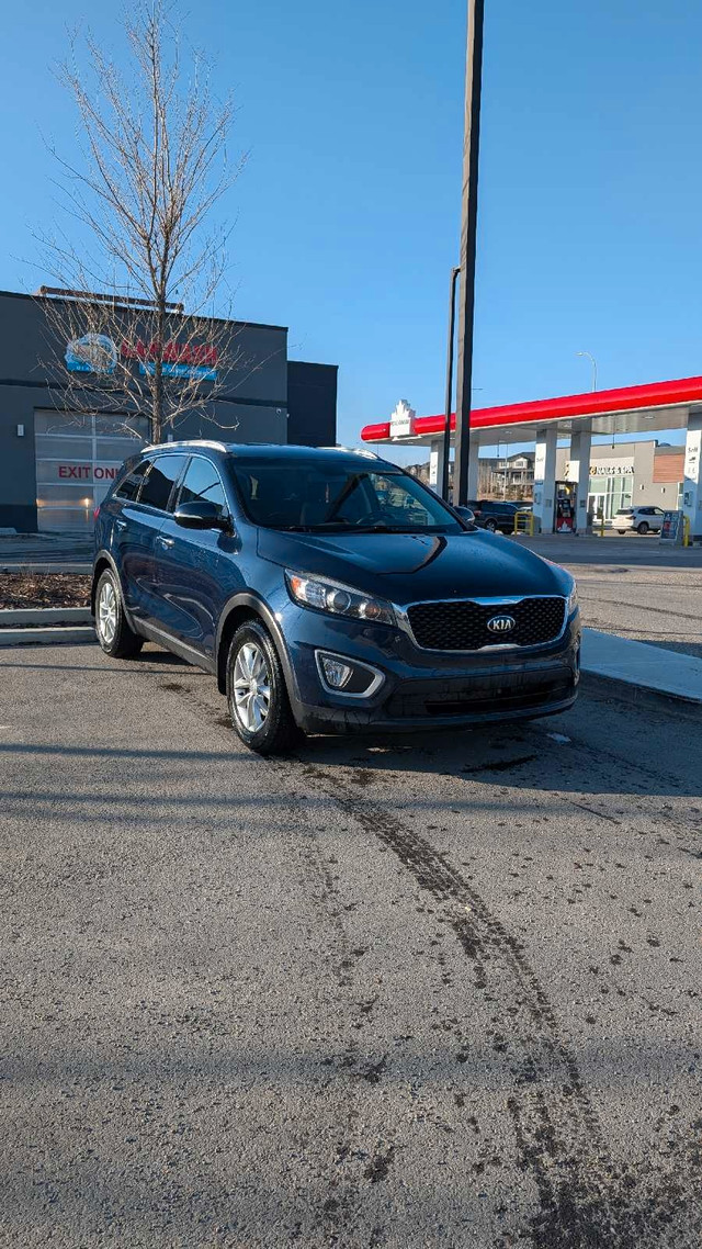 2016 Kia Sorento in Cars & Trucks in Calgary - Image 2