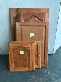 portes d'armoires de cuisine en chêne Neuves