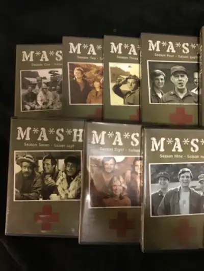 DVD Mash complete series 11 seasons Selling set for $40 Price drop $30 also have the dvd mash movie...