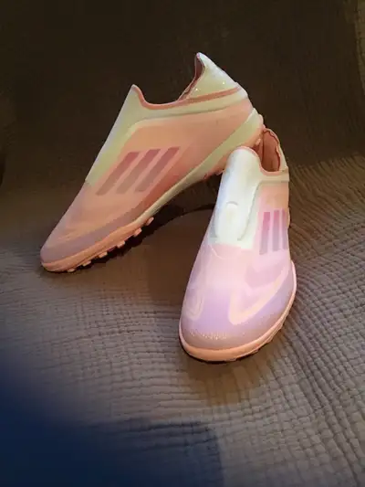 Women’s soccer shoes, View more