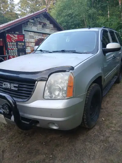 2011 gmc 4x4 5.3 transmission works engine has a noise suspected stuck lifter 300006 thousand kilome...