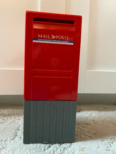 Collectable Canada Post coin bank. $5