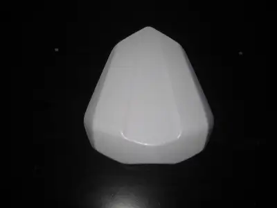 Up for sale is an official O.E.M. solo seat cowl for a 2006 - 2007 Yamaha YZF-R6 sports bike. I did...