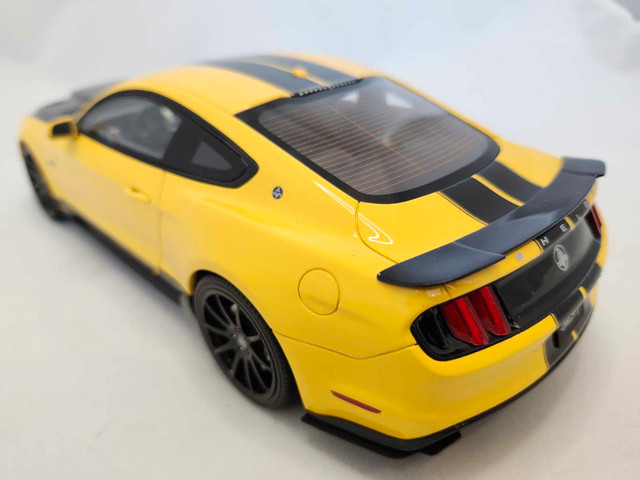 Shelby GT Ford Mustang Yellow 1:18 Resin ACME GT Spirit Rare in Arts & Collectibles in Kawartha Lakes - Image 3