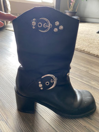 HD womens boots
