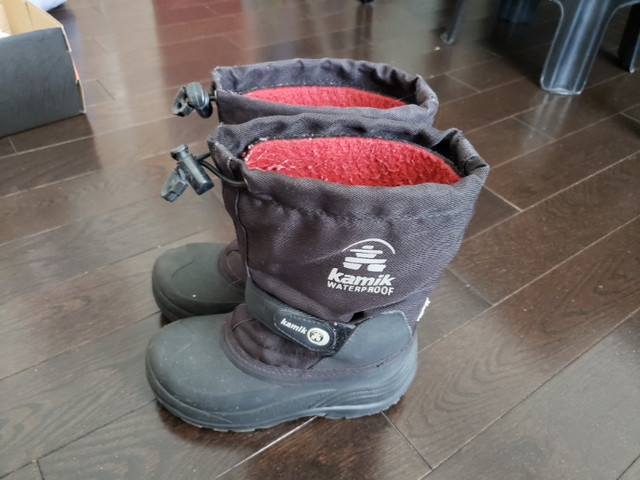 Kamik snow boots shoes boy (size 12) in Kids & Youth in Ottawa