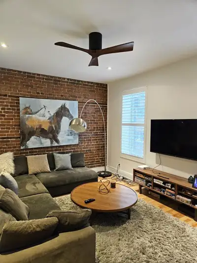 FULLY FURNISHED ROOM | BERRI-UQAM | $975/MONTH | LEASE TRANSFER Ontario St E & Rue Sanguinet, Montré...