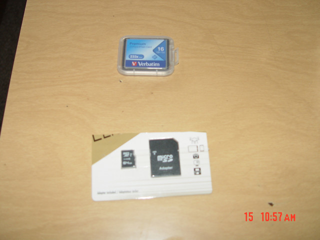 Flash memory card in Cameras & Camcorders in Chatham-Kent