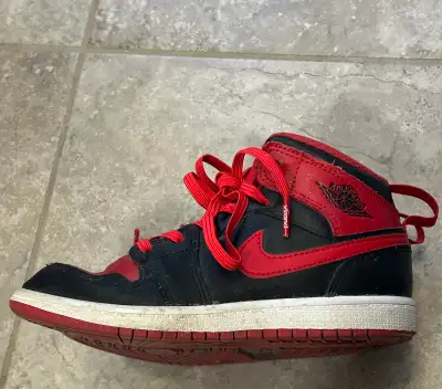 Air Jordan 1 mid shoes  - size 13T, View more