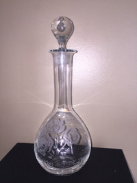 Beautiful decanter glass bottle engraved “to mom with love”