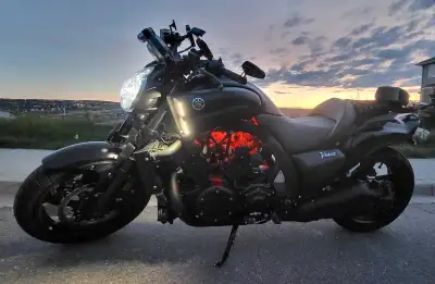 Thinking about RELUCTANTLY selling this motorcycle. I want to see what kind of responce this ad will...