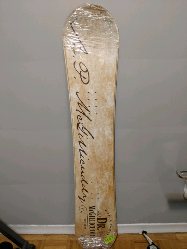 (NEW) DR. MCGILLICUDDY'S PROMOTIONAL SNOWBOARD 61" in Snowboard in City of Toronto