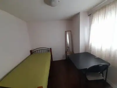 Room for rent near Shopper's World and Sheridan