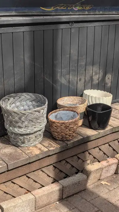 Pots de fleurs, View more